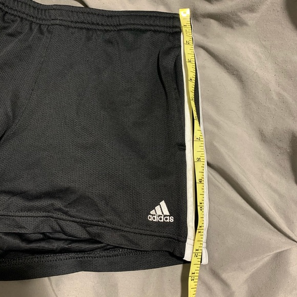 Adidas shorts - Picture 4 of 4